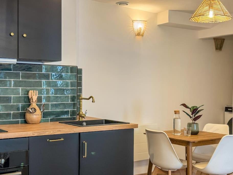 Apartamento Elegance Au Coeur De Tarbes Exterior foto